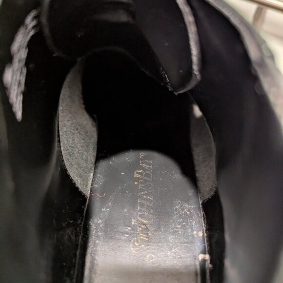 St. John's Bay Peggy black patent leather low-heeled ankle boots, women's size 8 - Picture 8 of 8